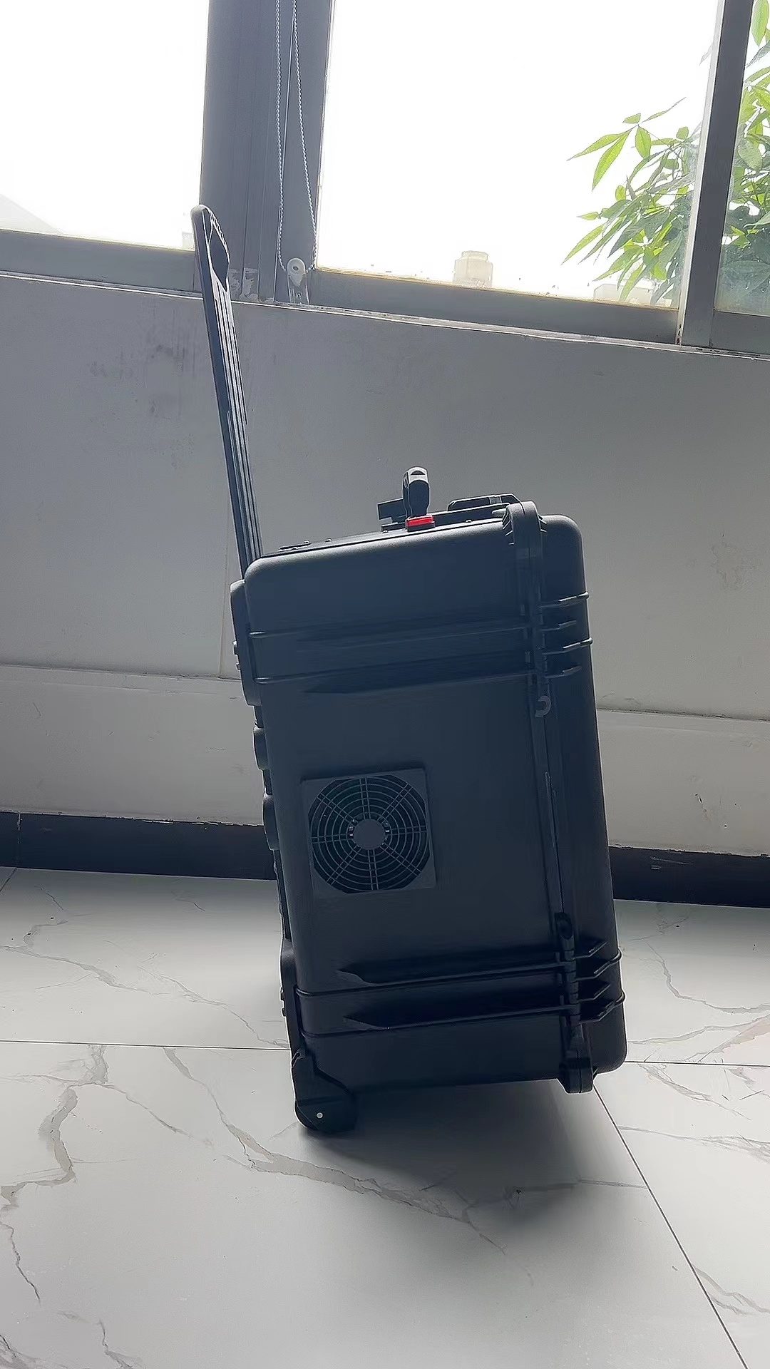 且末手拉箱型移动通信干扰器